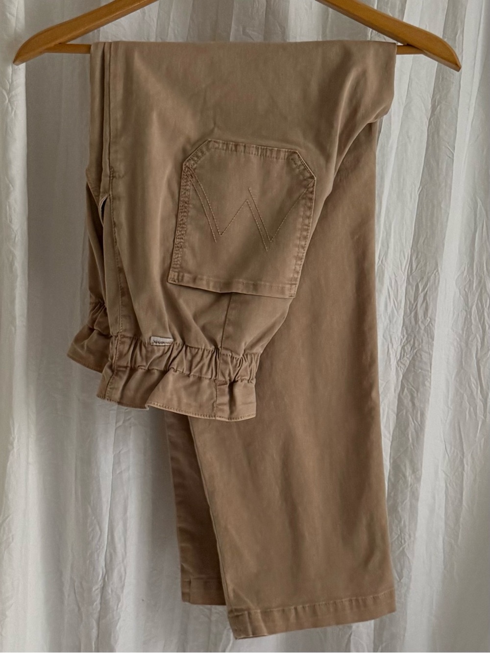 MOTHER The Yoyo Ruffle Greaser Pants 27 Sesame Khaki Tan Paperbag 10206-508